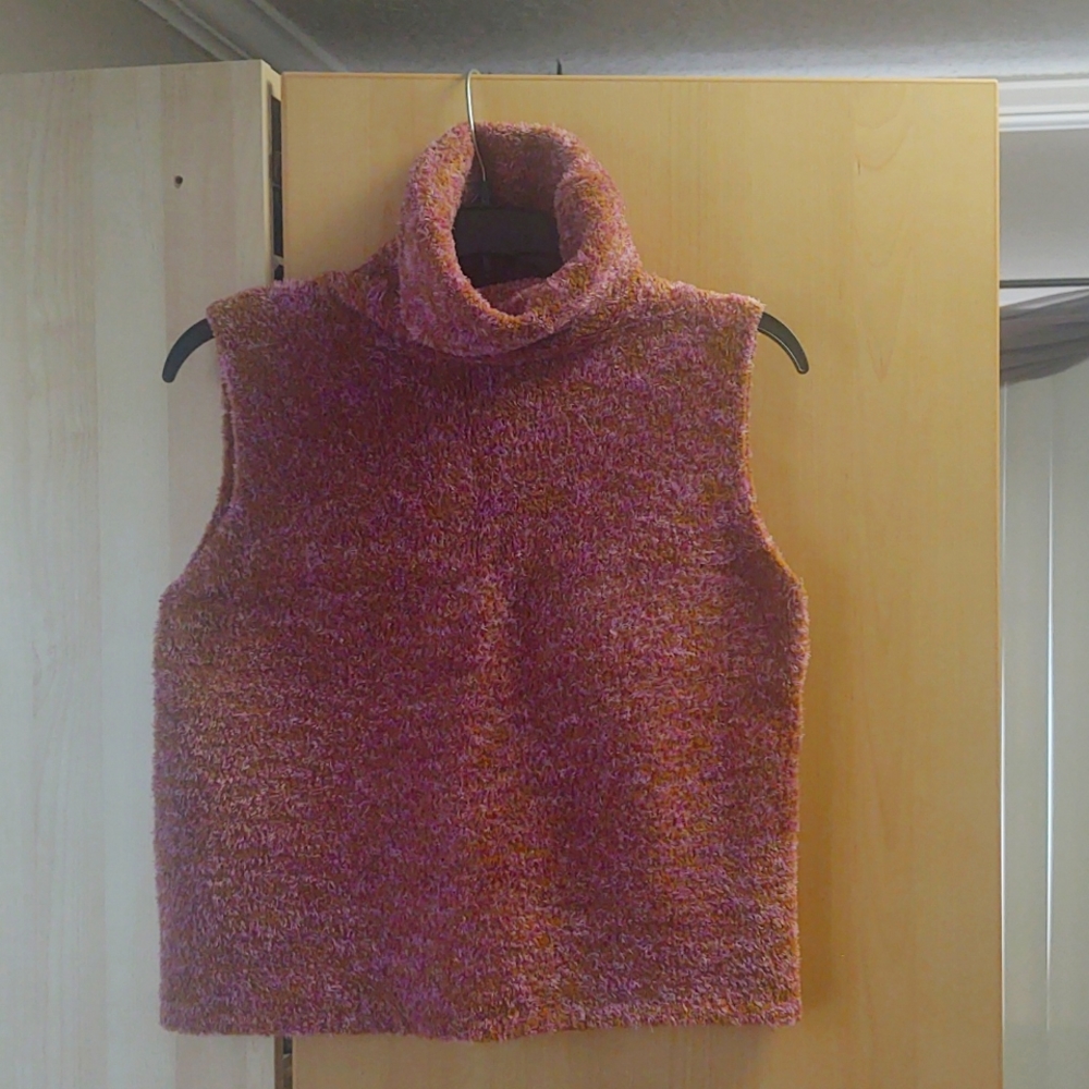 Sleeveless top